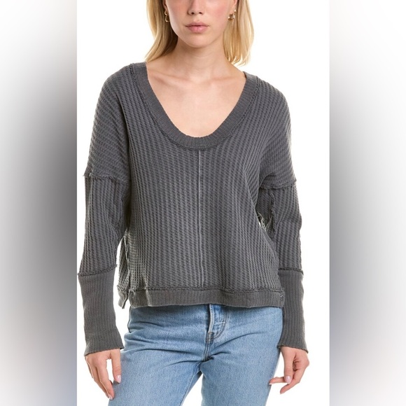 NEW FREE PEOPLE - Oversized Thermal Top with Long Sleeves in Gray - Picture 4 of 14